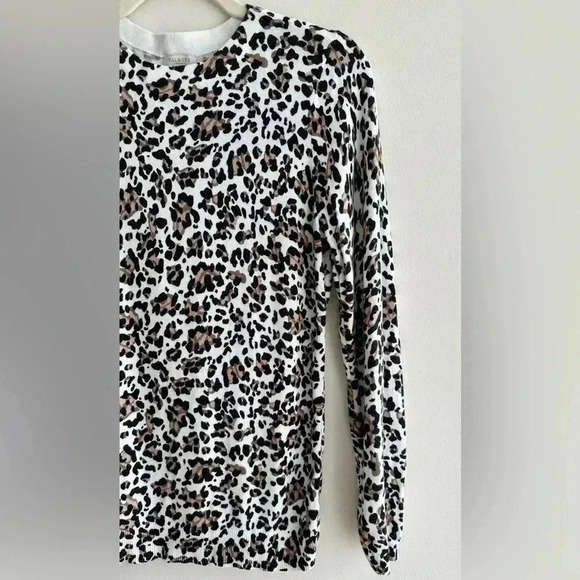 Talbots Cheetah Leopard Print Light Sweater, White and Brown, Size Medium - Picture 15 of 16